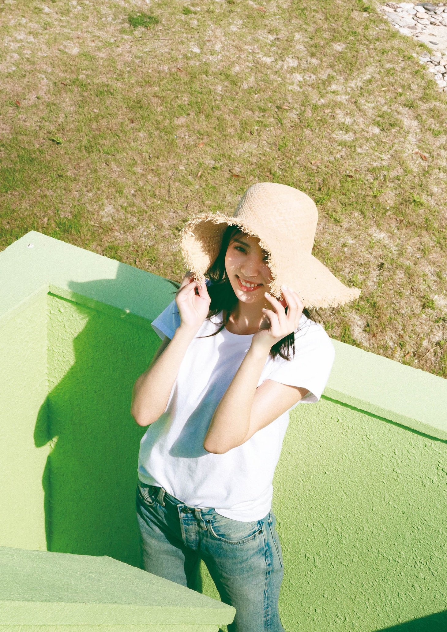 小林由依（櫻坂46）2nd写真集「意外性」＠Loppi・HMV版裏表紙
