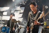 「三宅ロックフェスティバルvol.4」の様子。（撮影：緒車寿一）