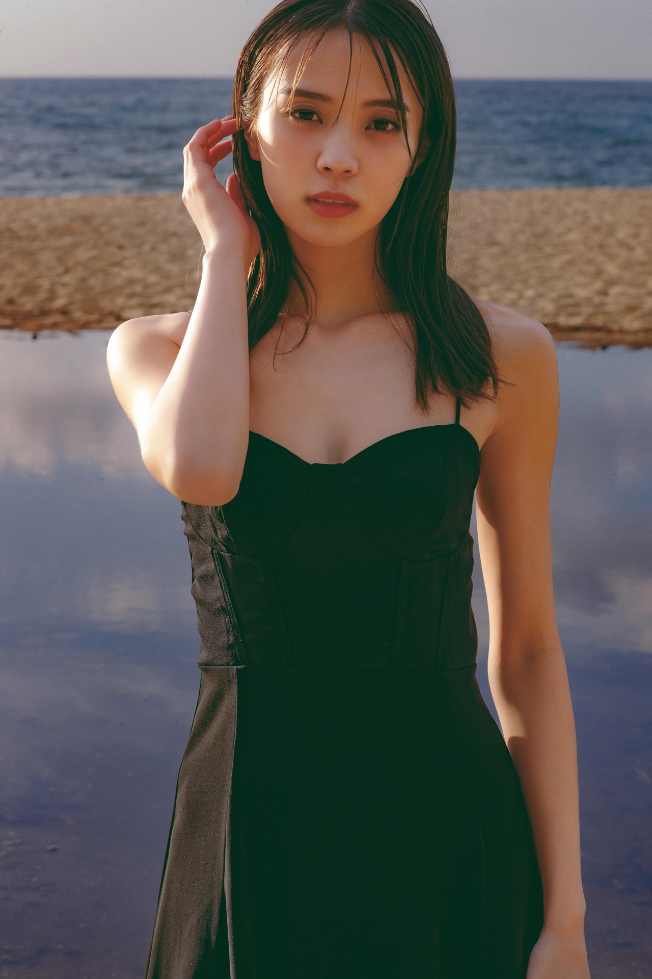 小林由依（櫻坂46）2nd写真集「意外性」より。（撮影：柴田フミコ）