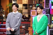 左から田中圭、千葉雄大。(c)日本テレビ
