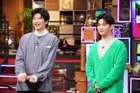 左から田中圭、千葉雄大。(c)日本テレビ