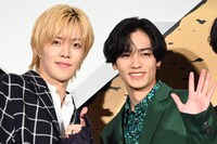 左から中本悠太、川村壱馬。