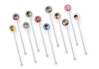 ノベルティのメンバービジュアル入りマドラー。