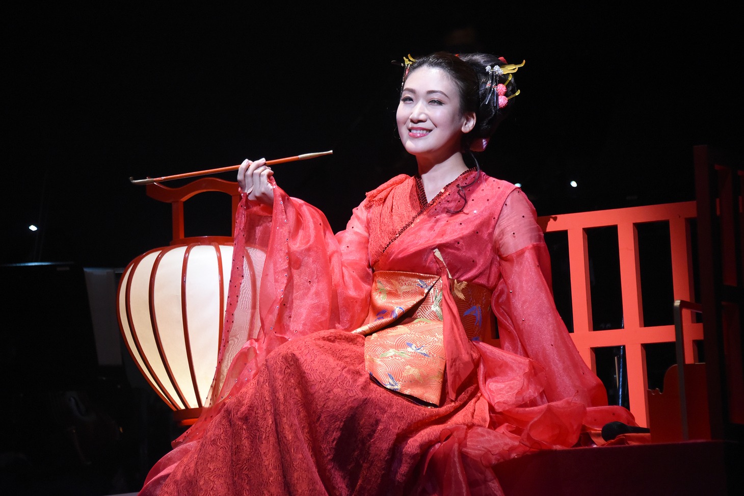 市川由紀乃