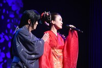 花柳一、市川由紀乃。