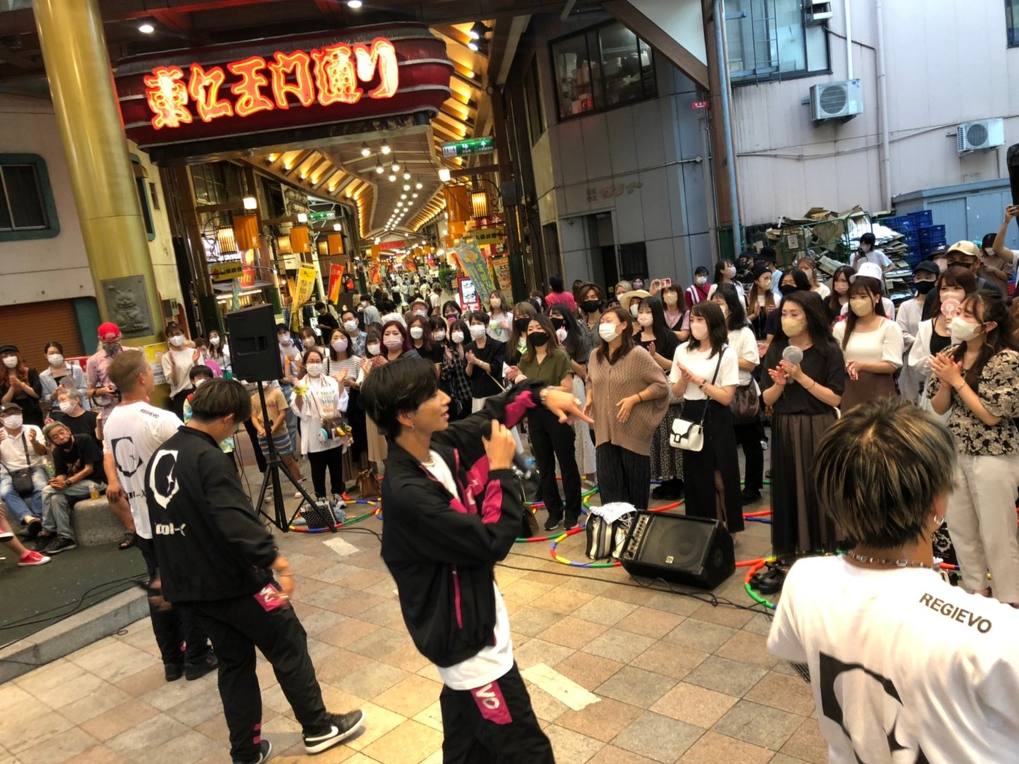 Cool-Xのライブの様子。