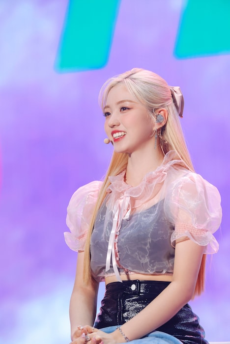 「生きてるだけでかわいい末っ子、イェソです！」と自己紹介したイェソ。（撮影：上山陽介 / 木村泰之）