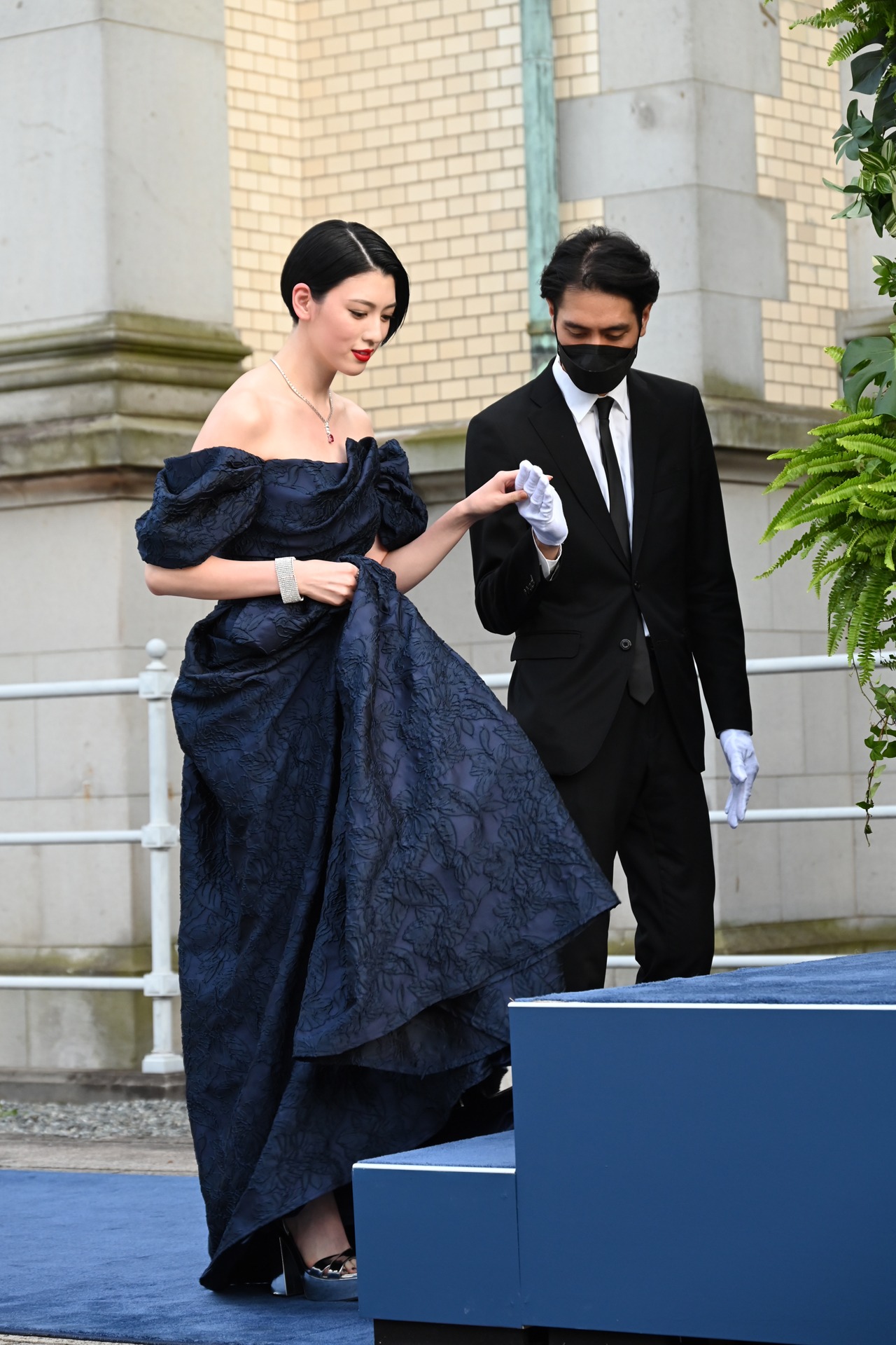 三吉彩花