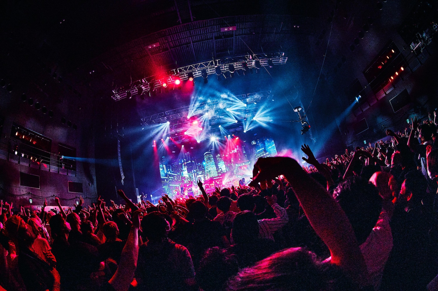 「HYDE LIVE 2022」Zepp Haneda（TOKYO）公演の様子。（撮影：石川浩章）