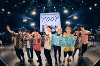 sumikaとOfficial髭男dism。（撮影：後藤壮太郎）