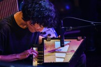 ギタリスト兼トイピアニストになったqurosawa。