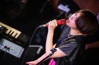 TWEEDEES「Premium Show vol.4」の様子。