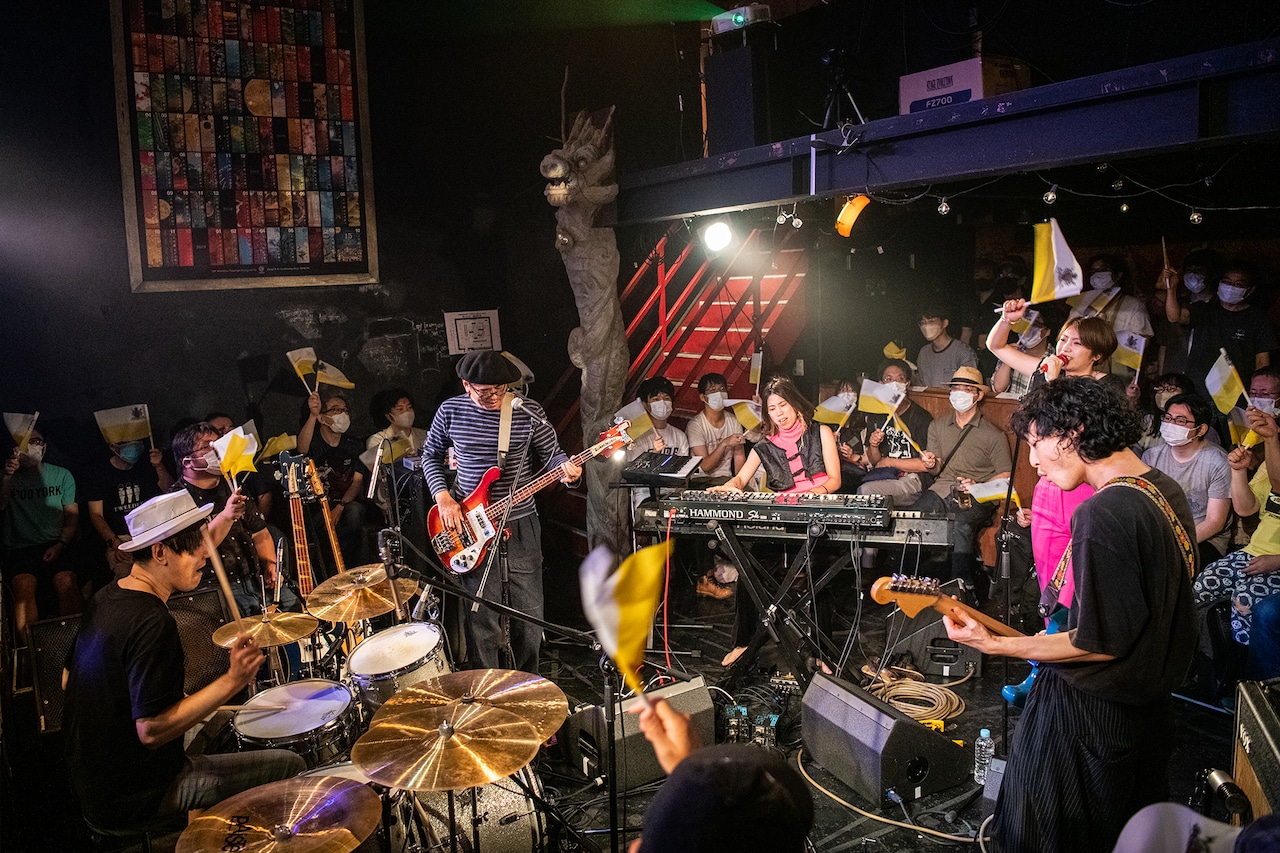 TWEEDEES約1年半ぶりライブ、フロアの真ん中で発売前の4thアルバム楽曲お披露目