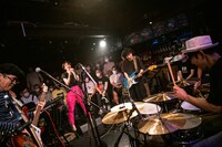 TWEEDEES「Premium Show vol.4」の様子。