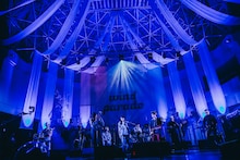 フィッシュマンズ、岸田繁（くるり）、折坂悠太、カネコアヤノのコラボの様子。（撮影：勝永裕介）