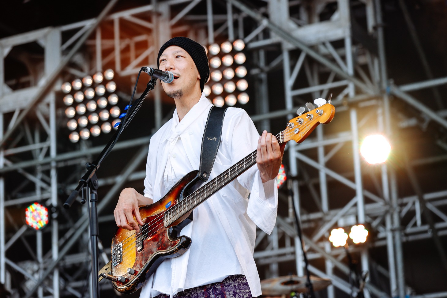 加藤慎一（B /  フジファブリック）（撮影：上山陽介）