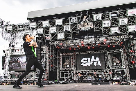 SiM（撮影：青木カズロー）