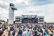 ヤバイTシャツ屋さんのライブの様子。（撮影：青木カズロー）