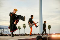 左から綾小路翔（Vo / 氣志團）、布袋寅泰、Kj（Vo, G / Dragon Ash）。（撮影：中野修也）