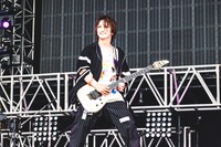 喜矢武豊（G / ゴールデンボンバー）（撮影：青木カズロー）