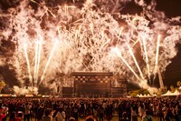 「氣志團万博2022 ～房総魂～」初日フィナーレで上がった花火。（撮影：中野修也）