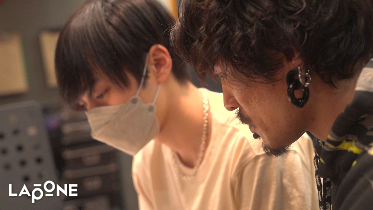 INI「HERO」ティザー映像より。(c)LAPONE ENTERTAINMENT