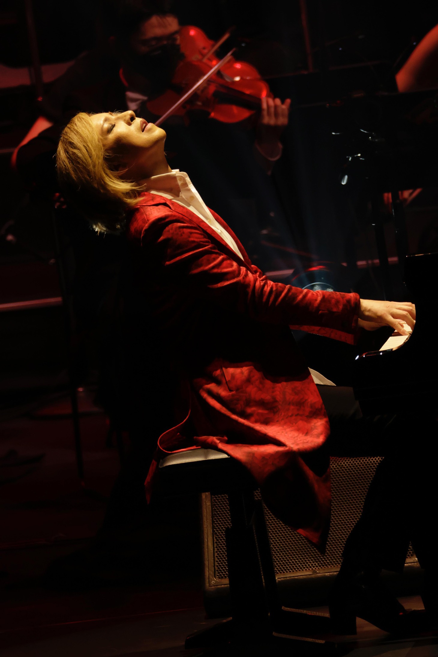 YOSHIKI