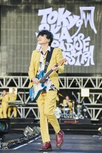 加藤隆志（G / 東京スカパラダイスオーケストラ）（撮影：釘野孝宏）