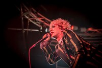 暁（Vo）（撮影：小沼高）