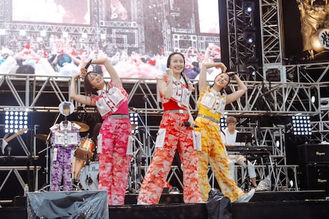 ももいろクローバーZ（撮影：上山陽介）