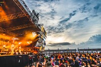 Def Techのライブの様子。（撮影：青木カズロー）