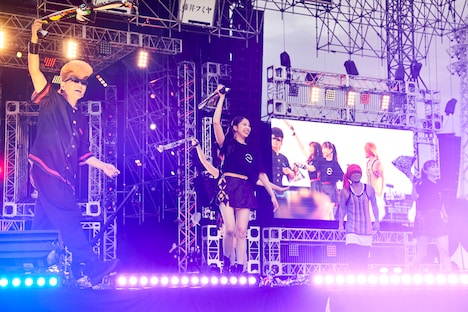 湘南乃風のライブの様子。（撮影：中野修也）