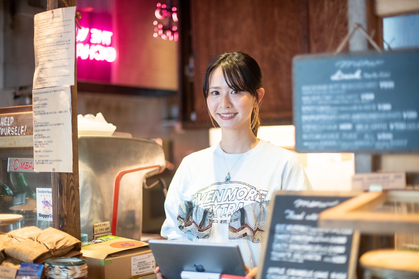 店長のリサ。（撮影：臼杵成晃）