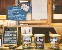 こだわりの詰まったメニュー。価格は取材当時のもの。