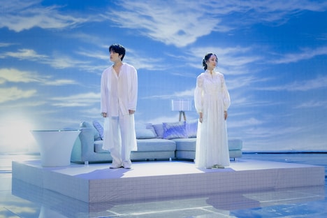 「One Heart / J-JUN with 中島美嘉」ミュージックビデオより。