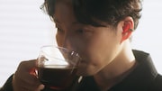 「UCC GOLD SPECIAL PREMIUM『見つけた篇』」より。