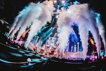 「The Last Year 特別公演『26時のマスカレイド×日本武道館』」の様子。（撮影：深田優斗）