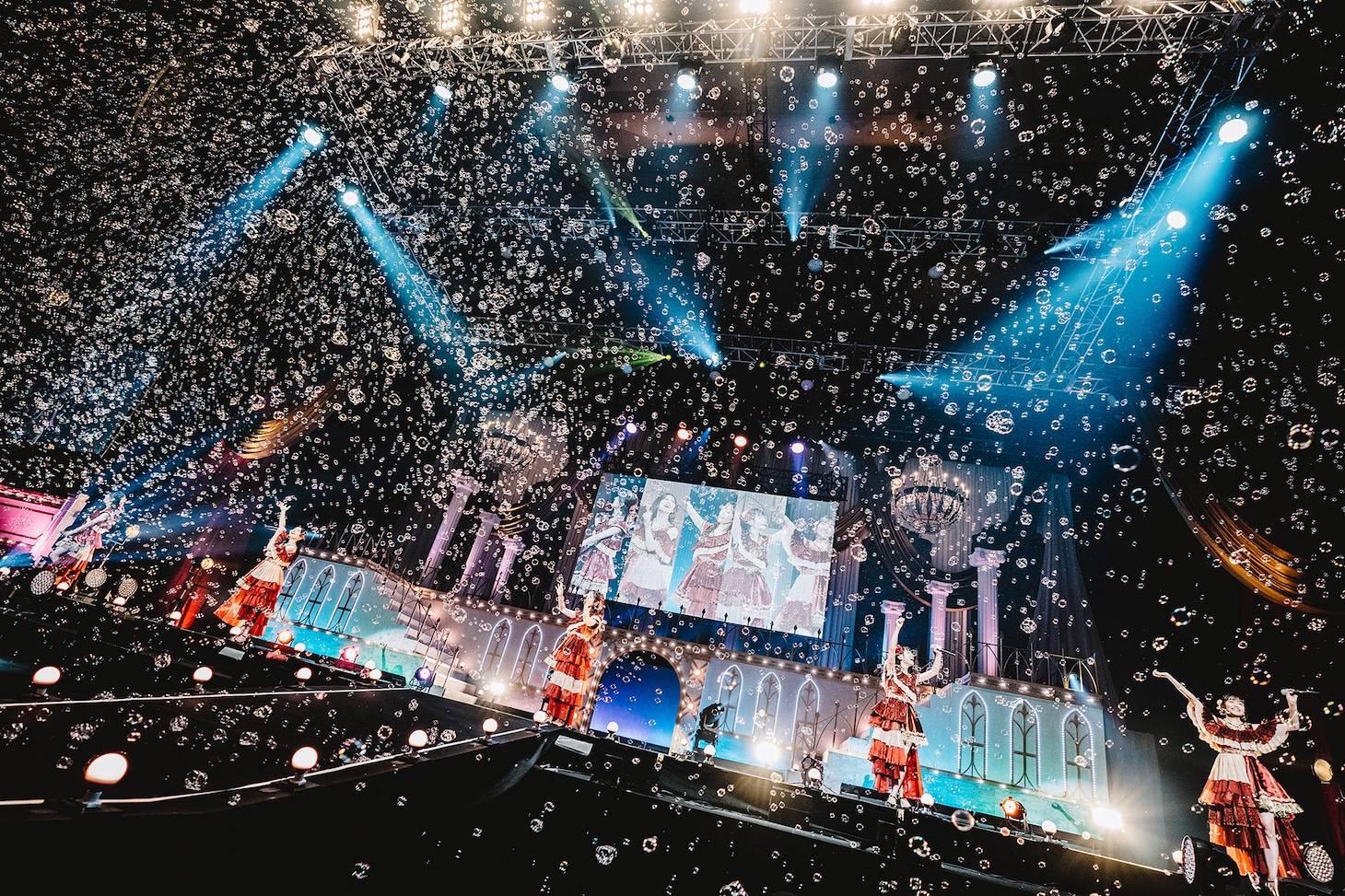 「The Last Year 特別公演『26時のマスカレイド×日本武道館』」の様子。（撮影：深田優斗）