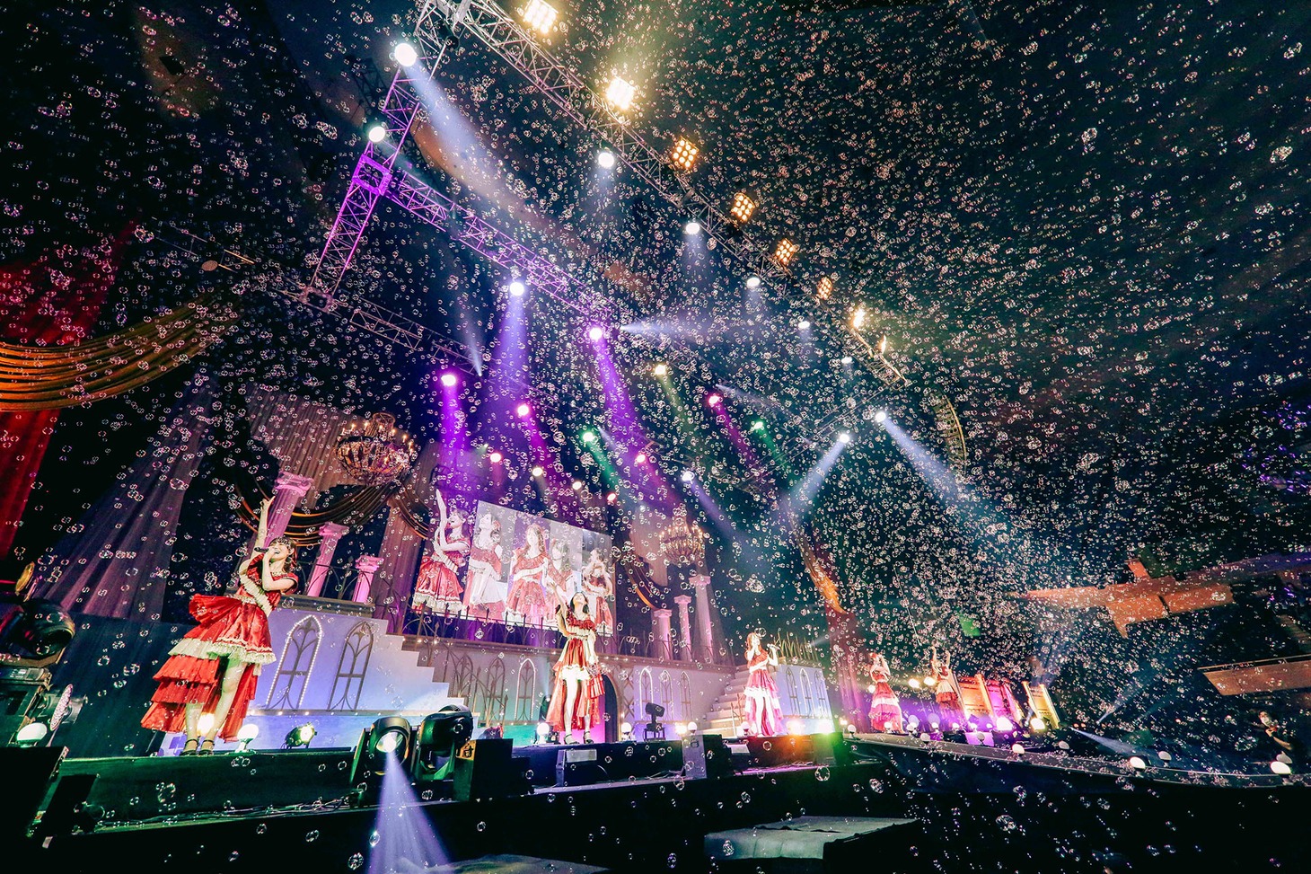 「The Last Year 特別公演『26時のマスカレイド×日本武道館』」の様子。（撮影：深田優斗）