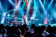 ぜったくん「WAKE WE UP!!!」東京・LIQUIDROOM公演より。（写真提供：Virgin Music）