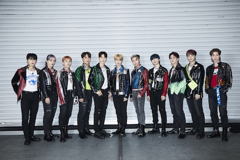 JO1 (c)LAPONE ENTERTAINMENT