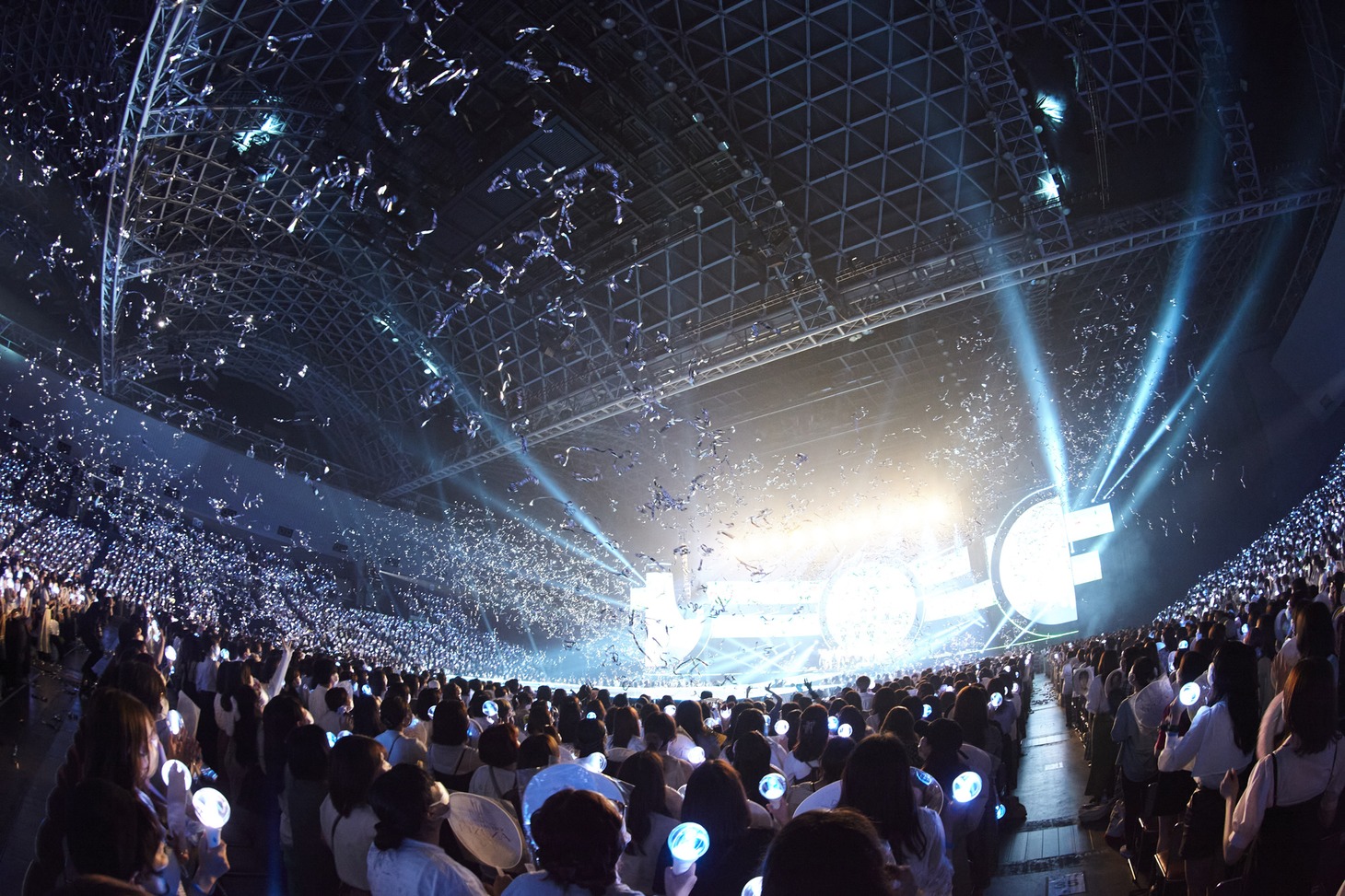 「2022 JO1 1ST ARENA LIVE TOUR 'KIZUNA'」9月22日の福岡公演の様子。(c)LAPONE ENTERTAINMENT