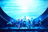 「SuperCali」を初披露するJO1。(c)LAPONE ENTERTAINMENT