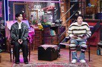 左から千葉雄大、田中圭。(c)日本テレビ