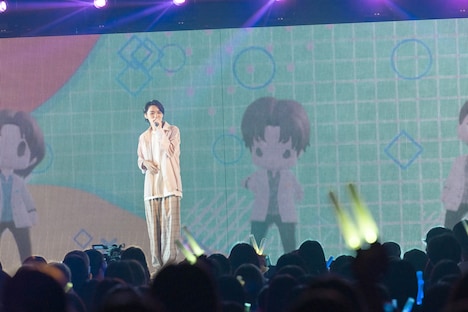 アバターと共演する大倉空人。（撮影：米山三郎）