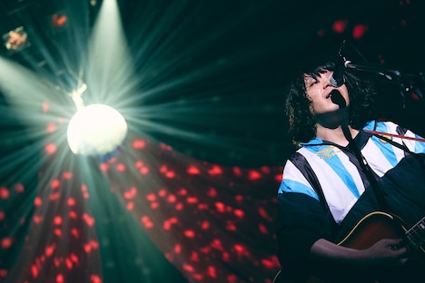 峯田和伸(銀杏BOYZ)(撮影:神藤剛)