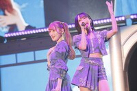 左から齋藤樹愛羅、野口衣織。(c)YOANI