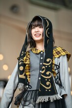 タオルをかぶる小久保柚乃。