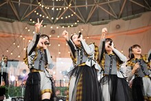 左から桜木心菜、風見和香、小久保柚乃。