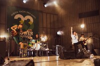「ゾロ目だョ全員集合！～フラカン33年、野音99年～」の様子。（Photo by CHIYORI）